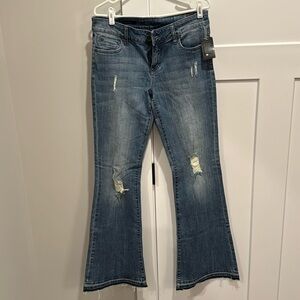 Kut from the Kloth Elena Super Flare jeans size 8 NEW